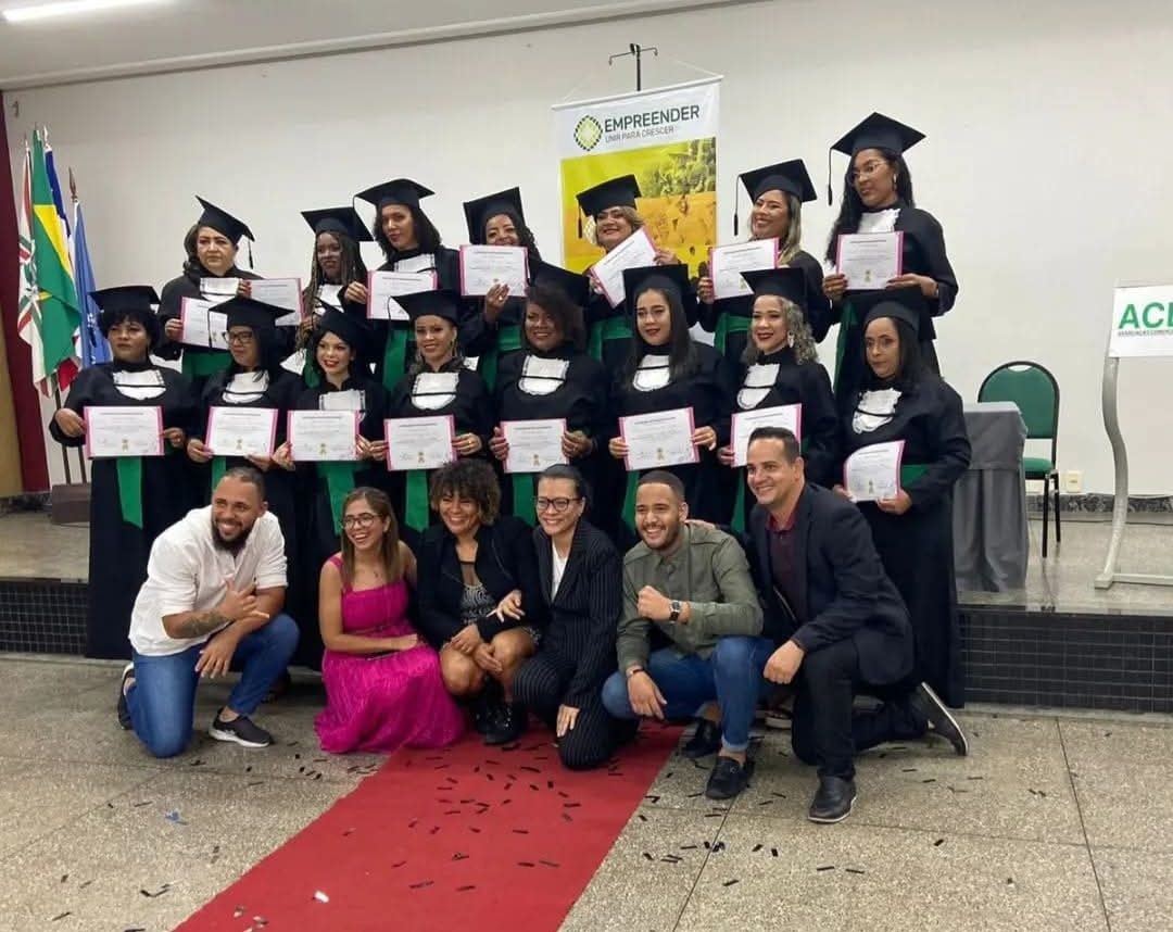 Formatura da turma de Manicures da Trilha do autoconhecimento EBA, em Feira de Santana, Bahia