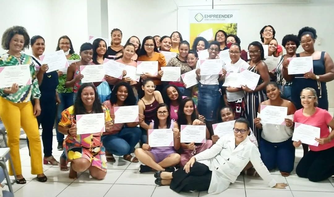 Workshop presencial para manicures na Associação Comercial de Feira de Santana, Bahia